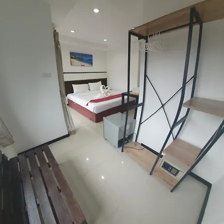 At Home Hotel Patong Bagian luar foto